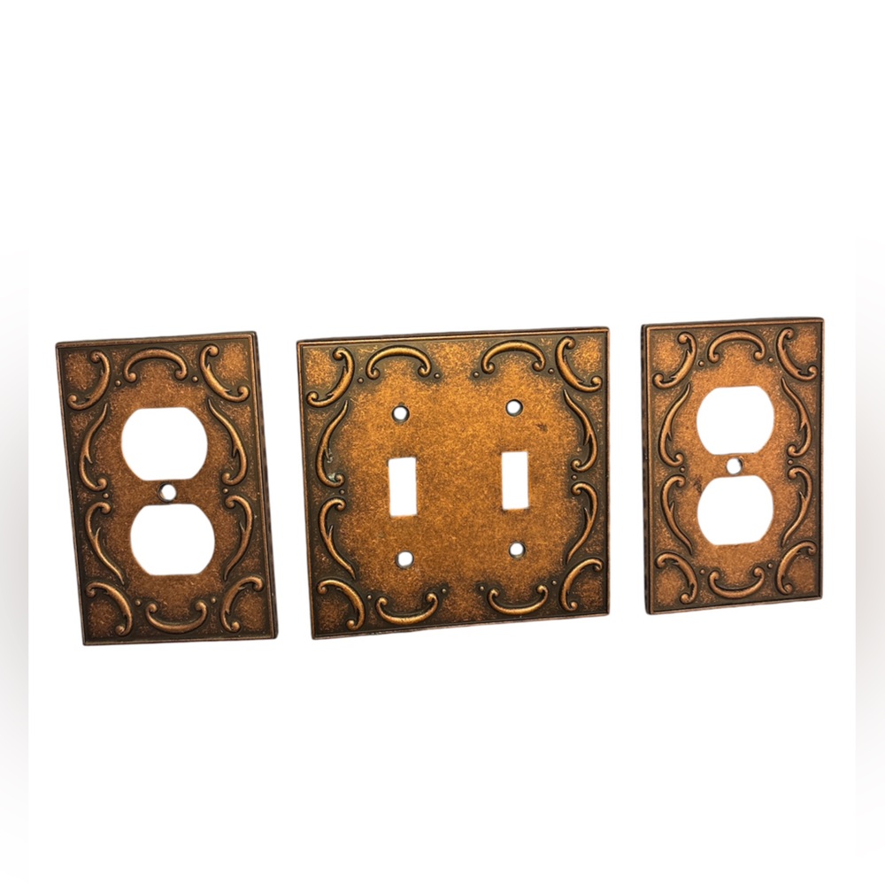 Decorative Bronze Wall Plate Set
